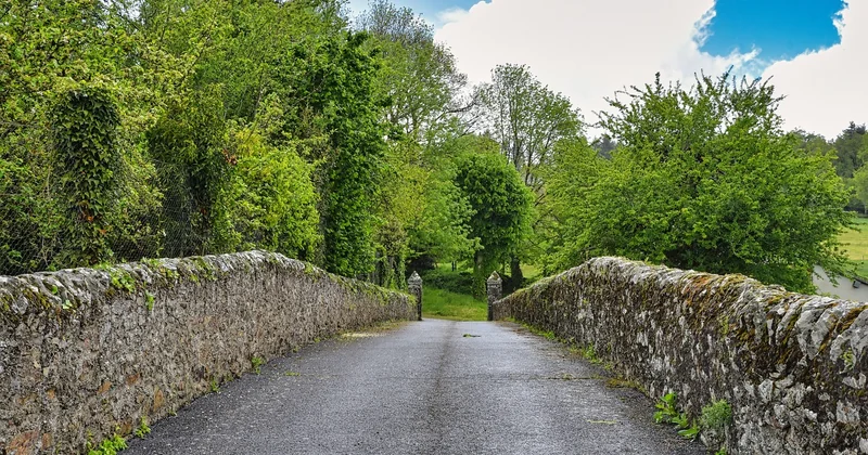 Comment puis-je faire un chemin avec des pierres ?